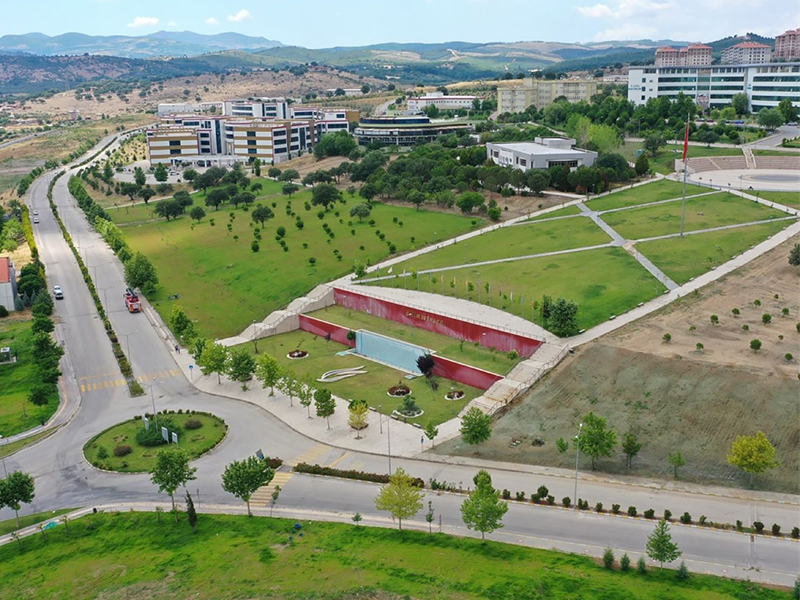 Celal Bayar Üniversitesi Muradiye Kampüsü Girişi - Manisa